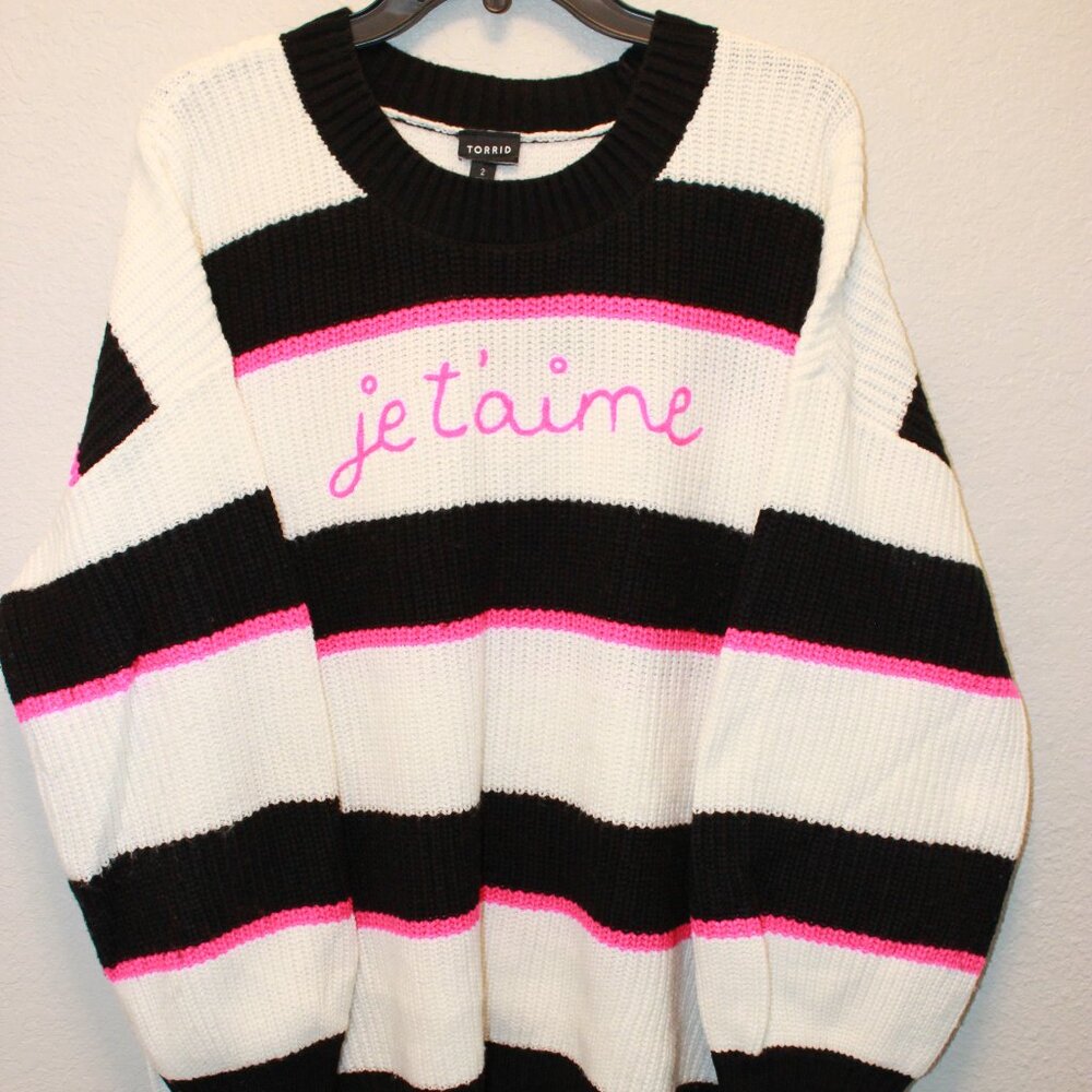 Torrid White, Black & Pink Sweater | Size 2 | “Je t’aime” means "I Love You"